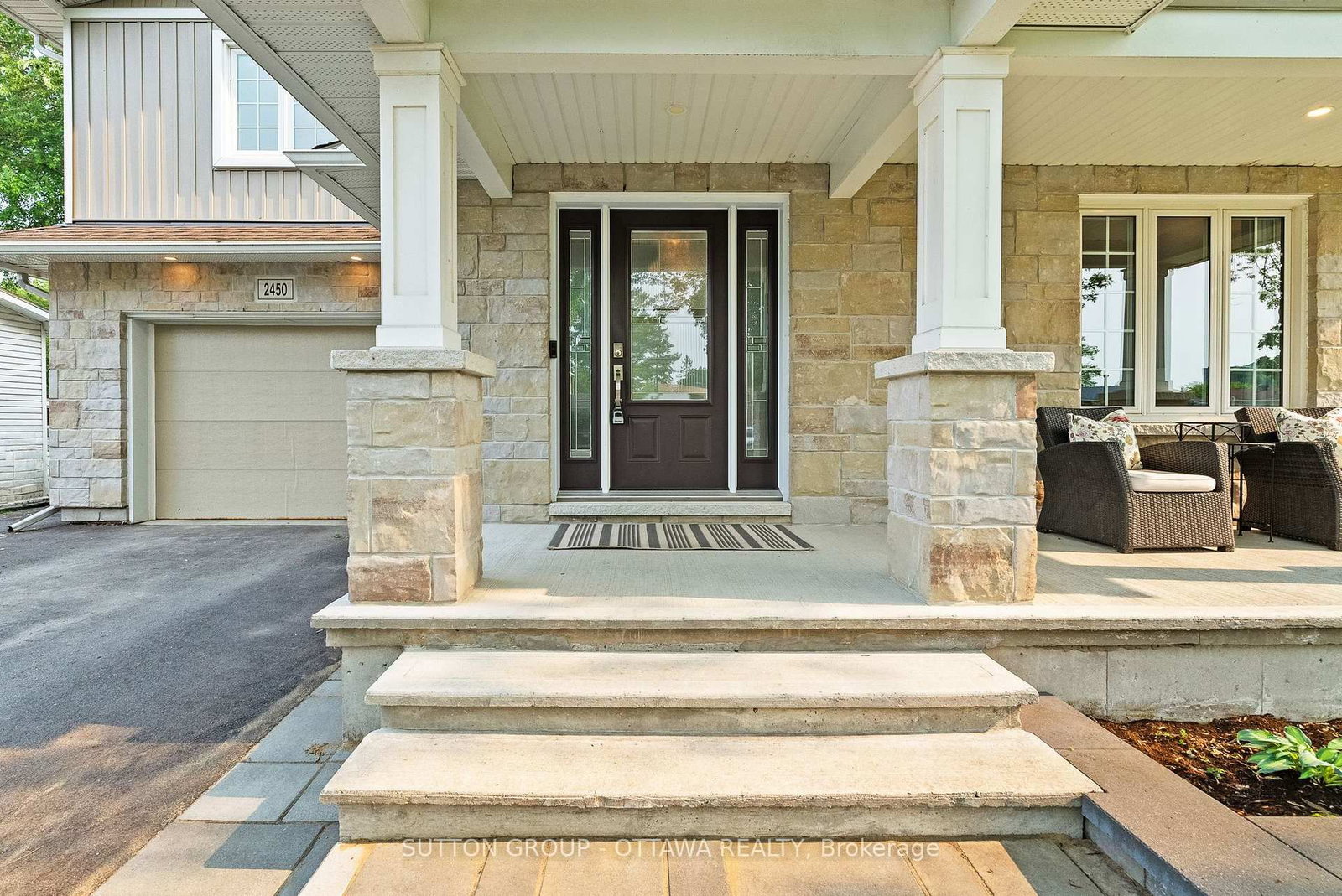 2450 Blackstone Crescent • Ottawa, ON photo 2