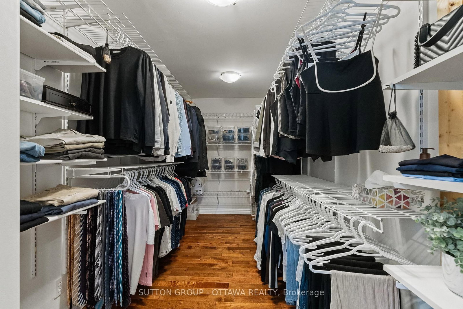 2450 Blackstone Crescent • Ottawa, ON photo 32