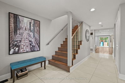 2450 Blackstone Crescent • Ottawa, ON photo 4