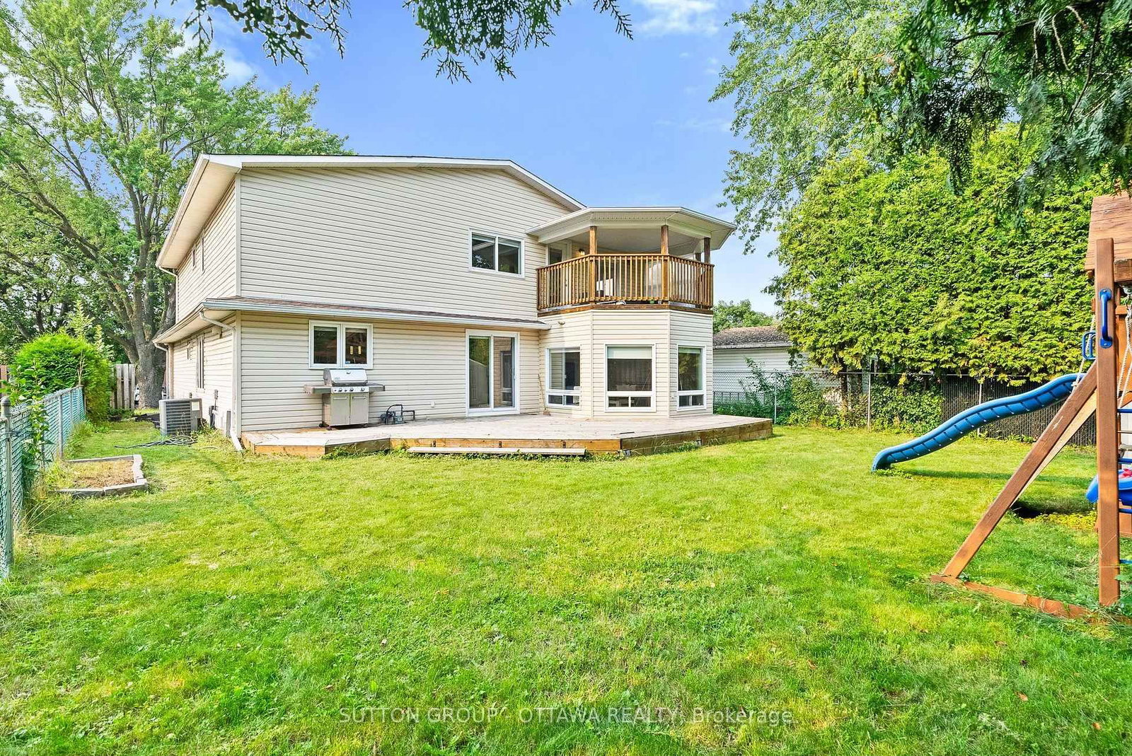 2450 Blackstone Crescent • Ottawa, ON photo 47