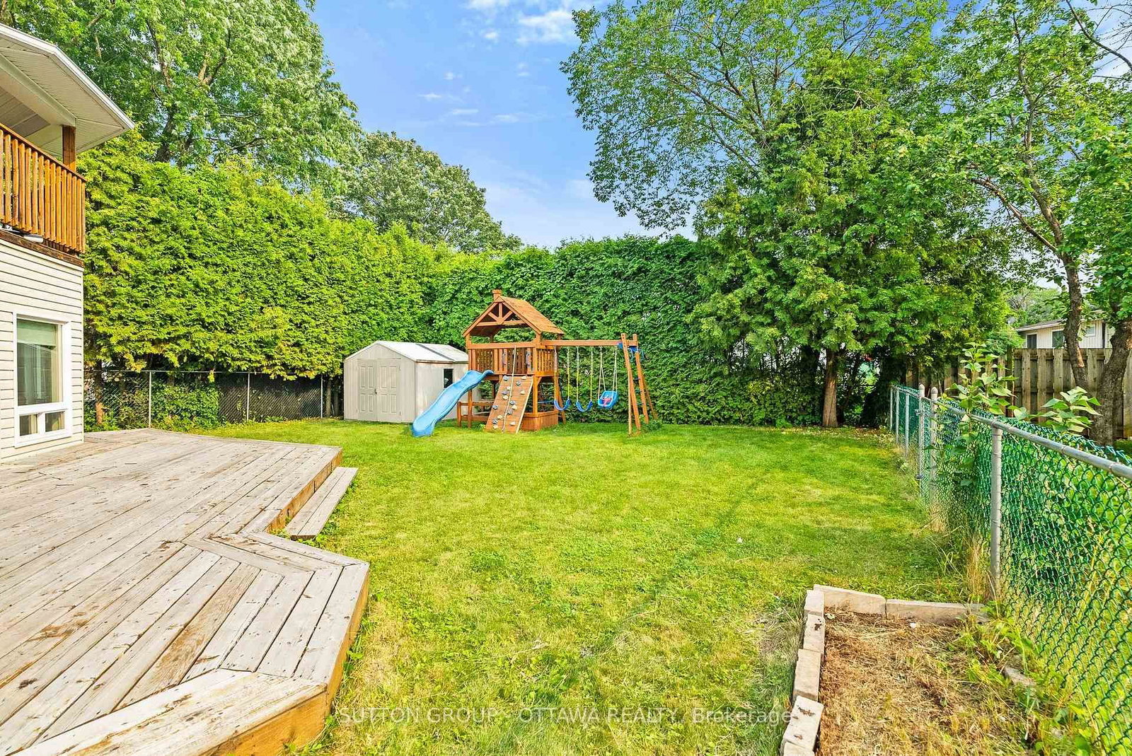 2450 Blackstone Crescent • Ottawa, ON photo 48