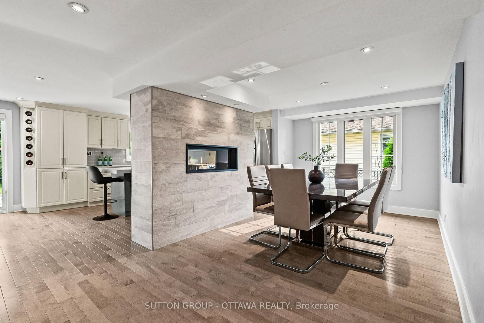 2450 Blackstone Crescent • Ottawa, ON photo 9