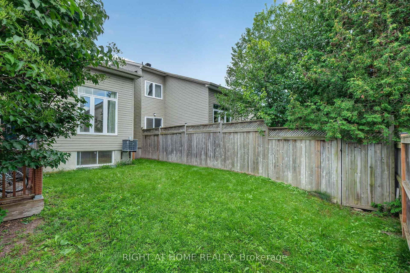 2022 Melette Crescent • Ottawa, ON photo 40