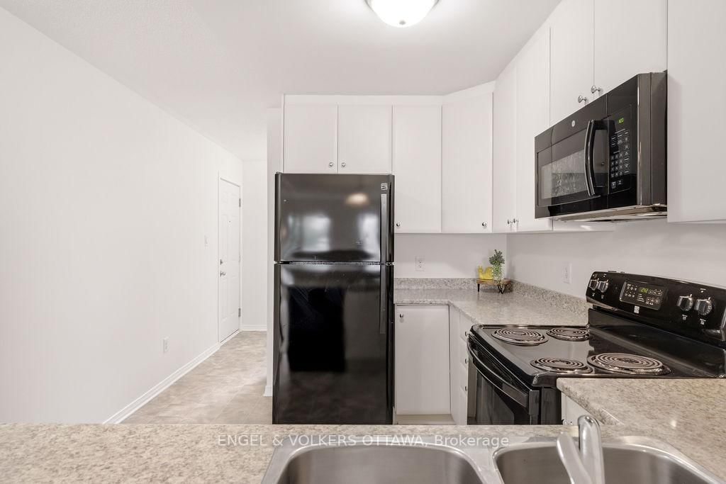 270 Espin Heights • Ottawa, ON photo 10
