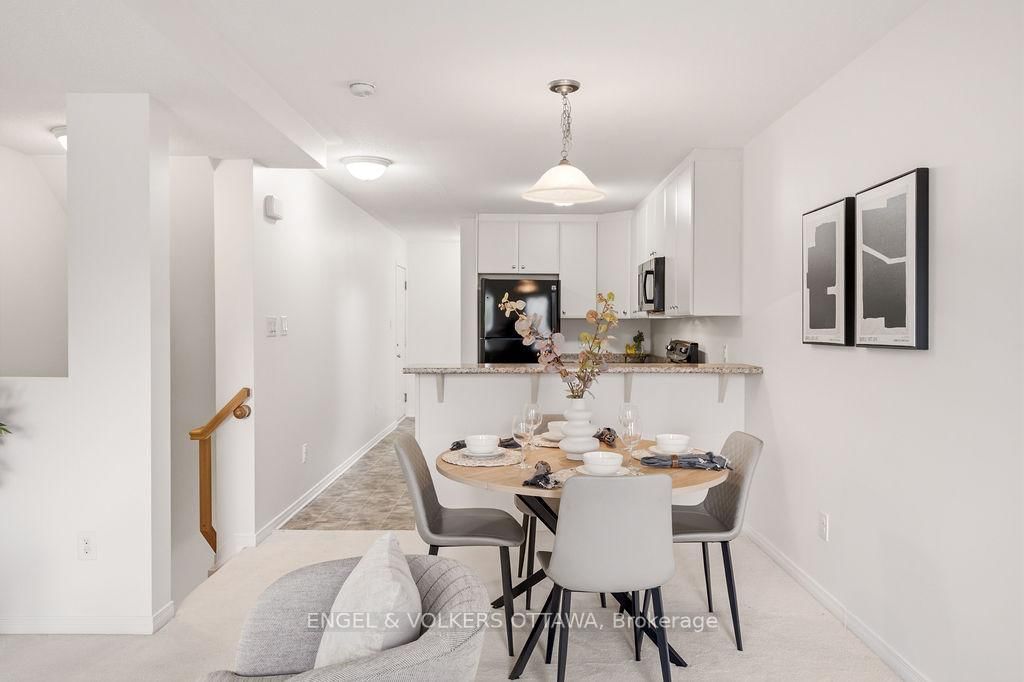 270 Espin Heights • Ottawa, ON photo 16