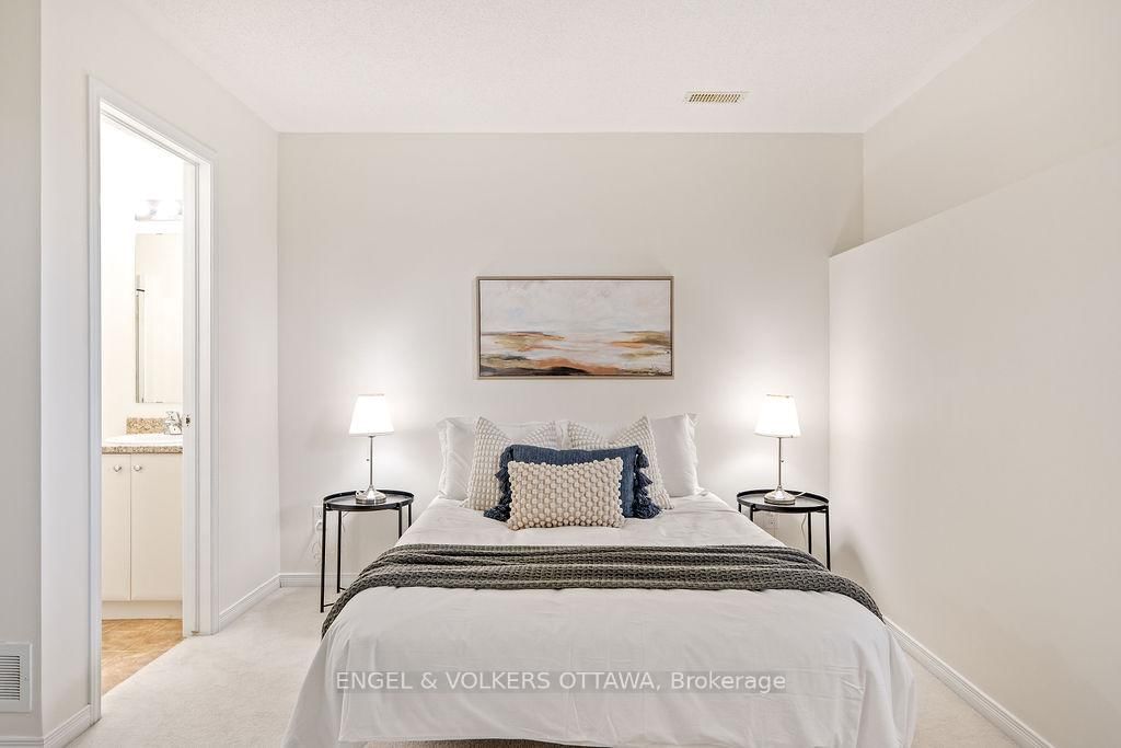 270 Espin Heights • Ottawa, ON photo 18