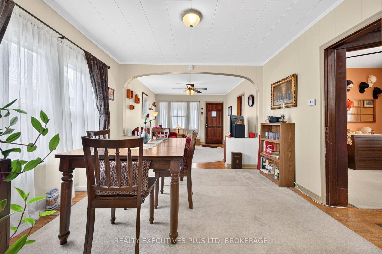 5179 HURON Street • Niagara Falls, ON photo 11