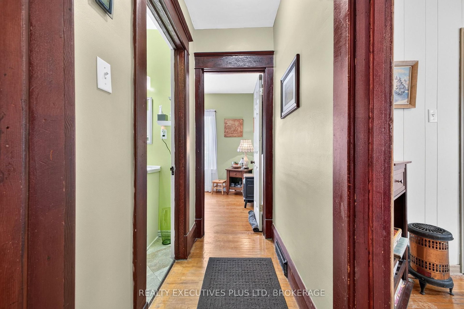 5179 HURON Street • Niagara Falls, ON photo 17