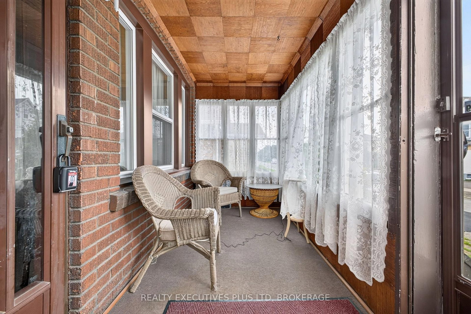 5179 HURON Street • Niagara Falls, ON photo 4