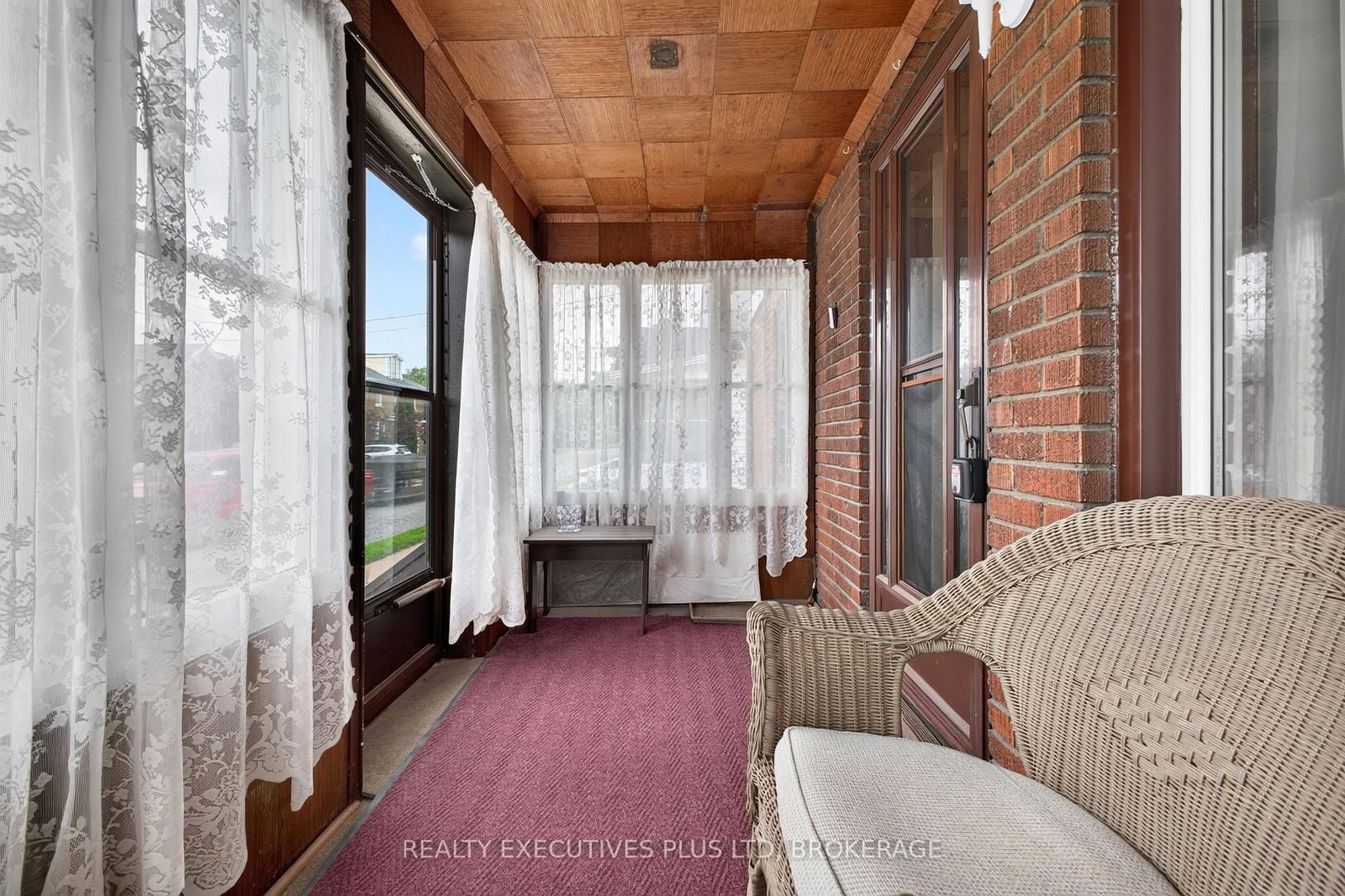 5179 HURON Street • Niagara Falls, ON photo 5