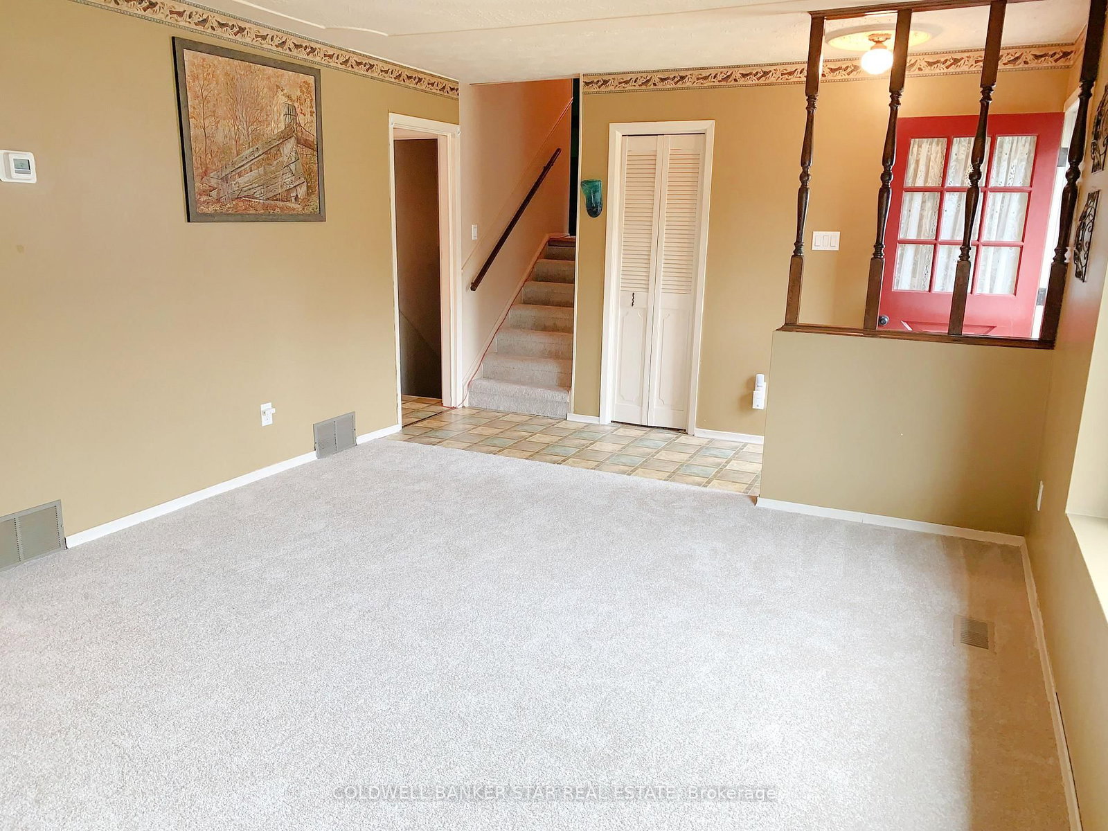 9 Lakeview Circle • St. Thomas, ON photo 8
