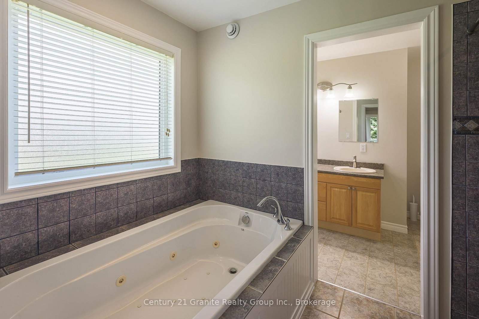 49 Sancayne Street • Dysart et al, ON photo 20