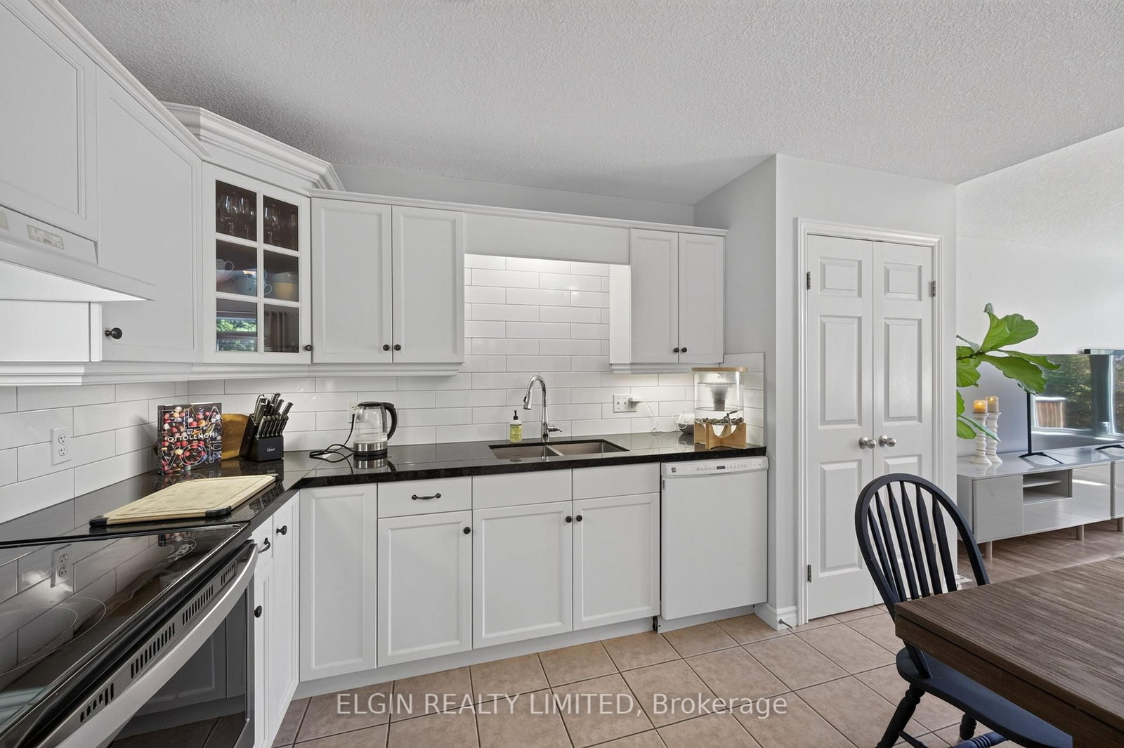 34 Pear Tree Avenue • St. Thomas, ON photo 12