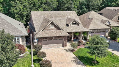 20 Ensley Place • Central Elgin, ON photo 2