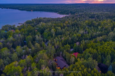 81 Parkside Avenue • South Bruce Peninsula, ON photo 4