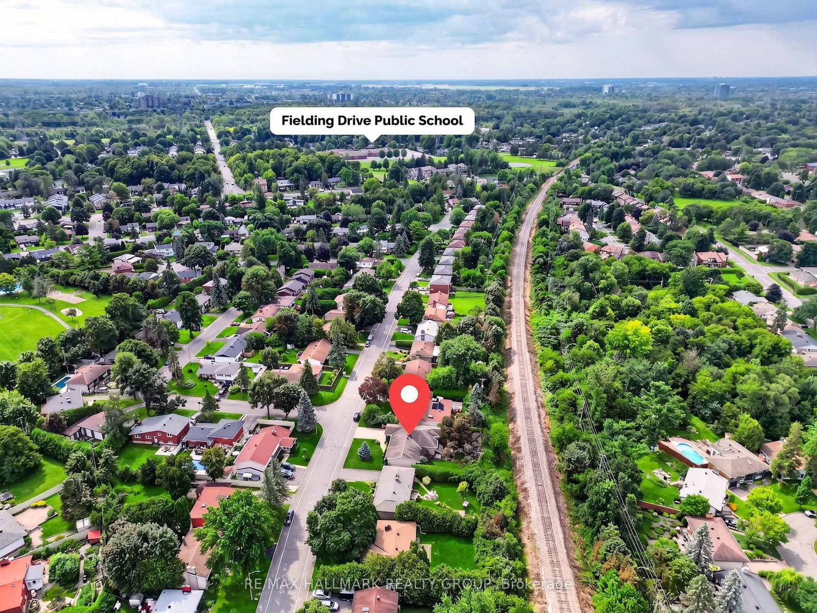 2692 Colman Street • Ottawa, ON photo 46
