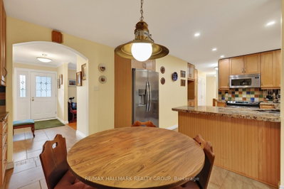 2692 Colman Street • Ottawa, ON photo 9