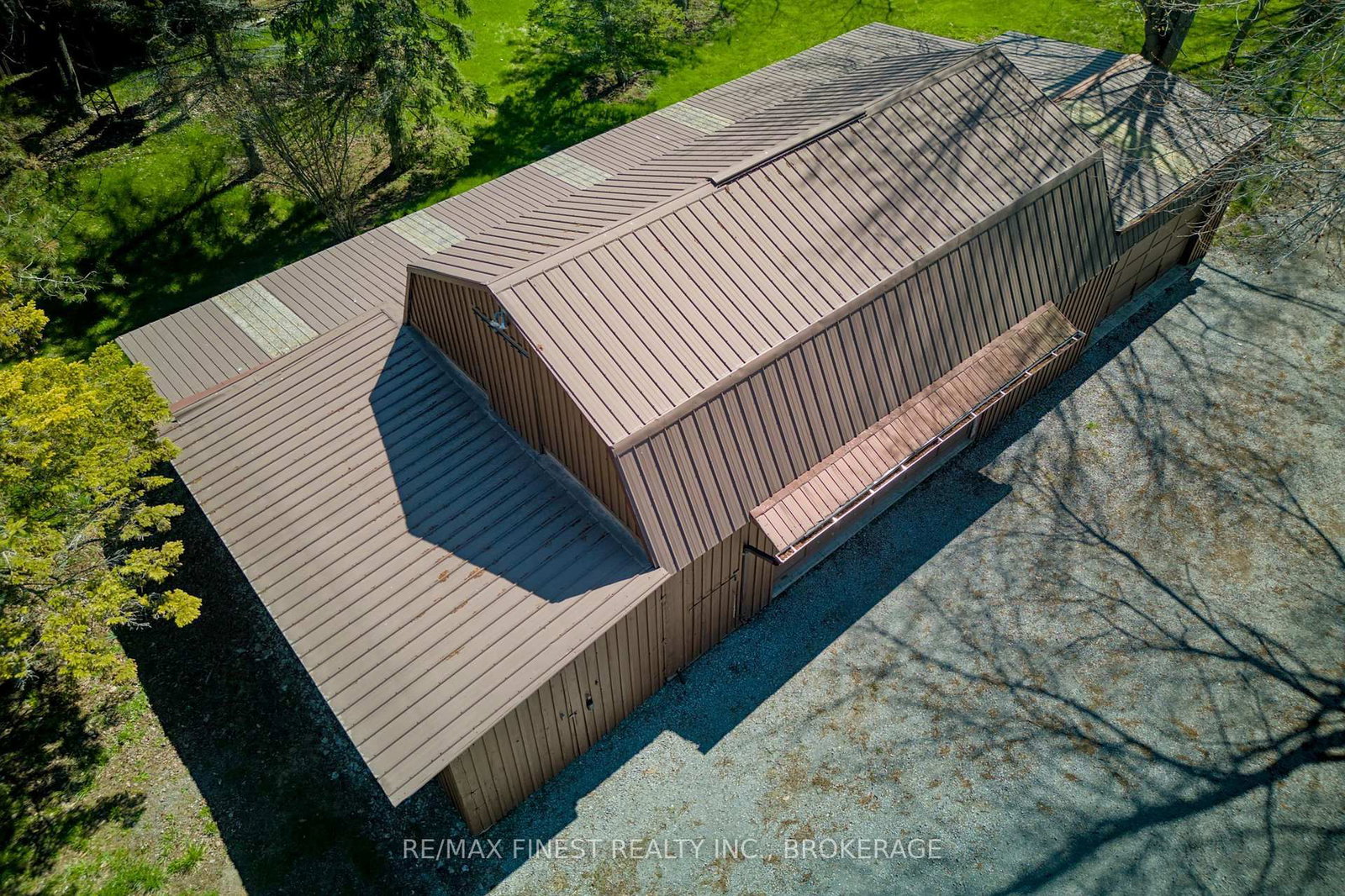 10930 Front Road • Stella, ON photo 25