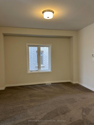 10 Arding Circle • Brantford, ON photo 3