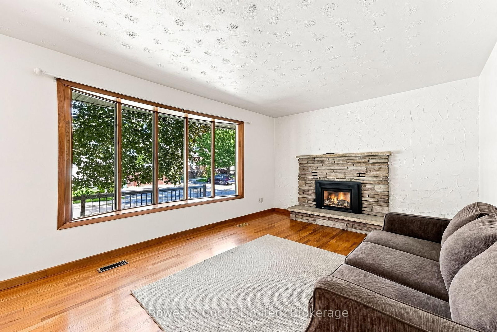 687 Lundy's Lane • Peterborough, ON photo 10