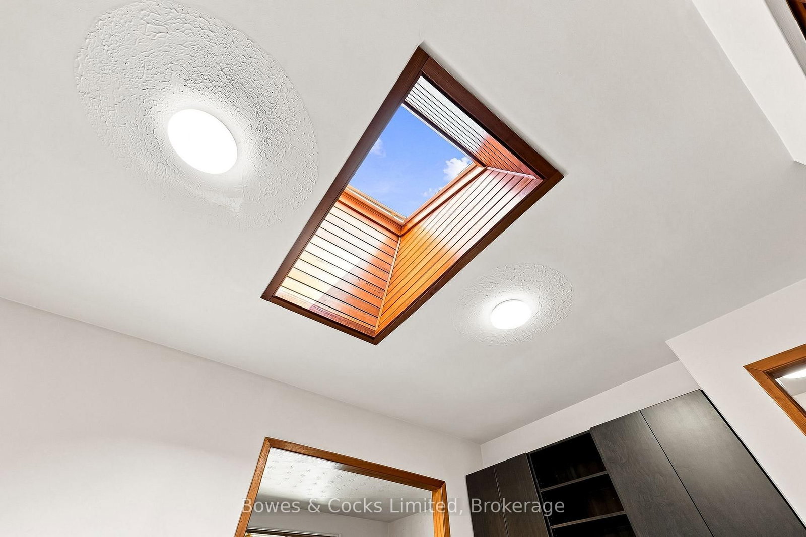 687 Lundy's Lane • Peterborough, ON photo 16