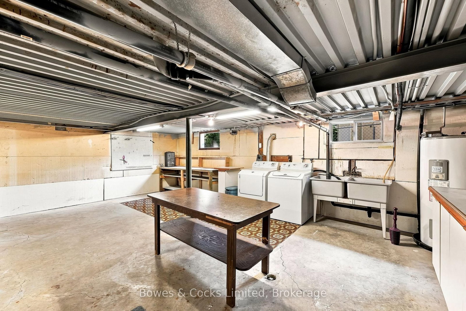 687 Lundy's Lane • Peterborough, ON photo 38