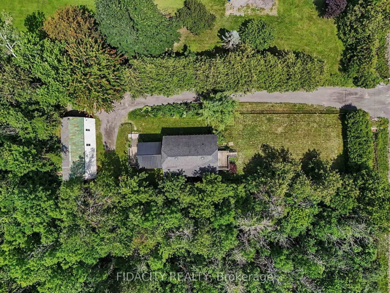 6811 Flewellyn Road