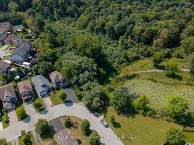 1233 Crosscreek Crescent • London East, ON photo 2
