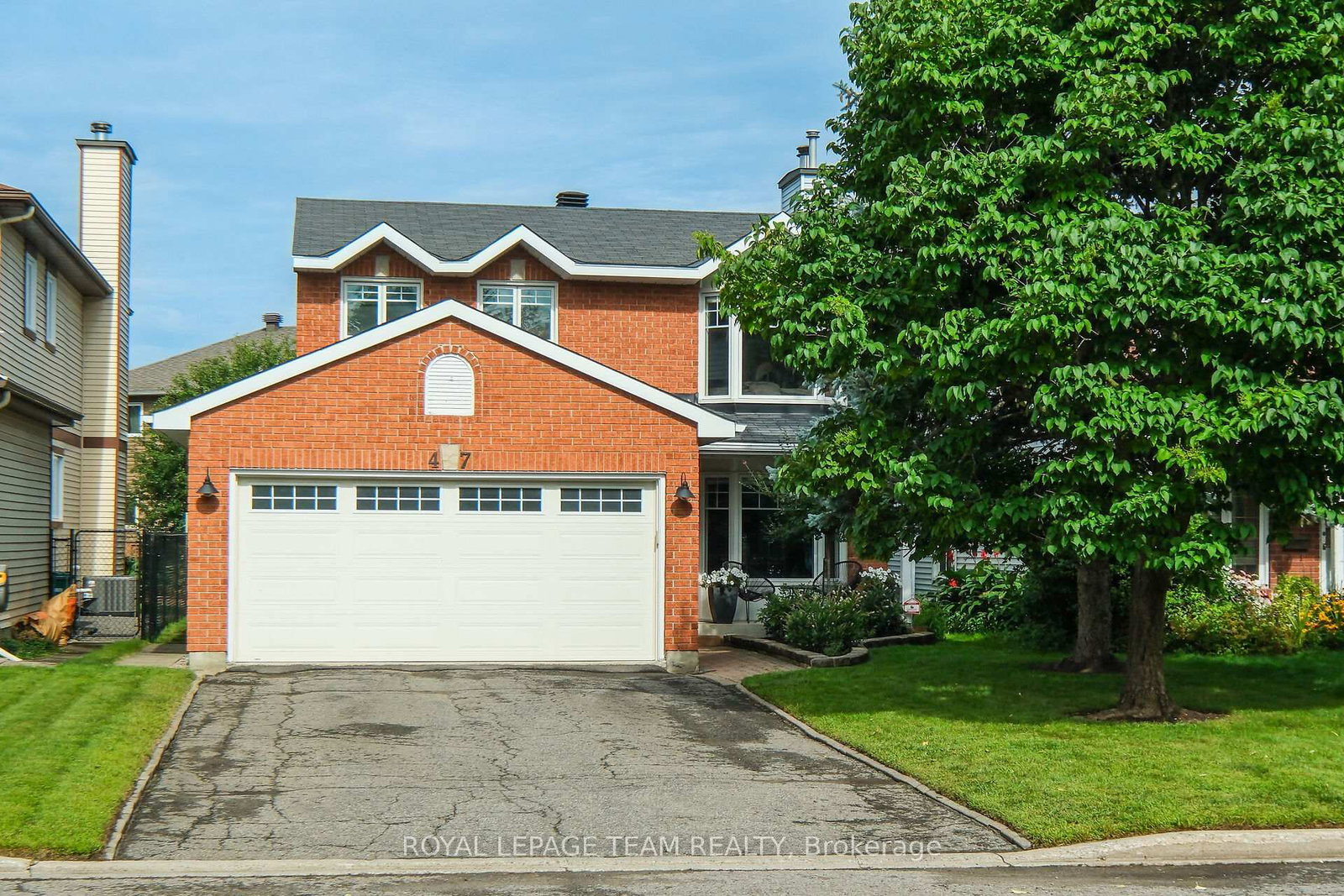 Detached House for sale at 47 Dossetter Way, Ottawa, Ontario, K1G 4S9 - Hunt Club Park - MLS: X13686426