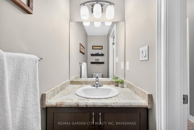 6569 Frederica Street • Niagara Falls, ON photo 5
