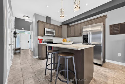 6569 Frederica Street • Niagara Falls, ON photo 6