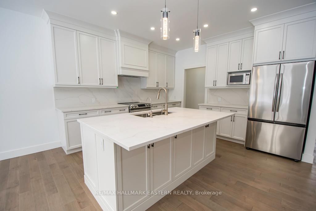 11 Maplewood Court • Trent Lakes, ON photo 13