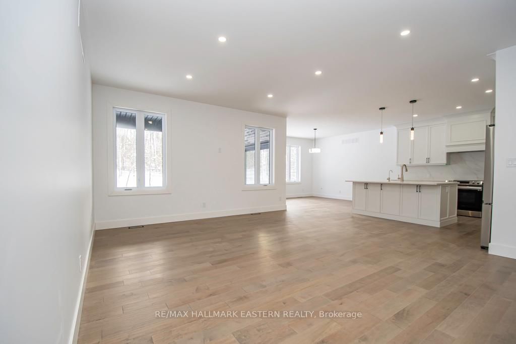 11 Maplewood Court • Trent Lakes, ON photo 6