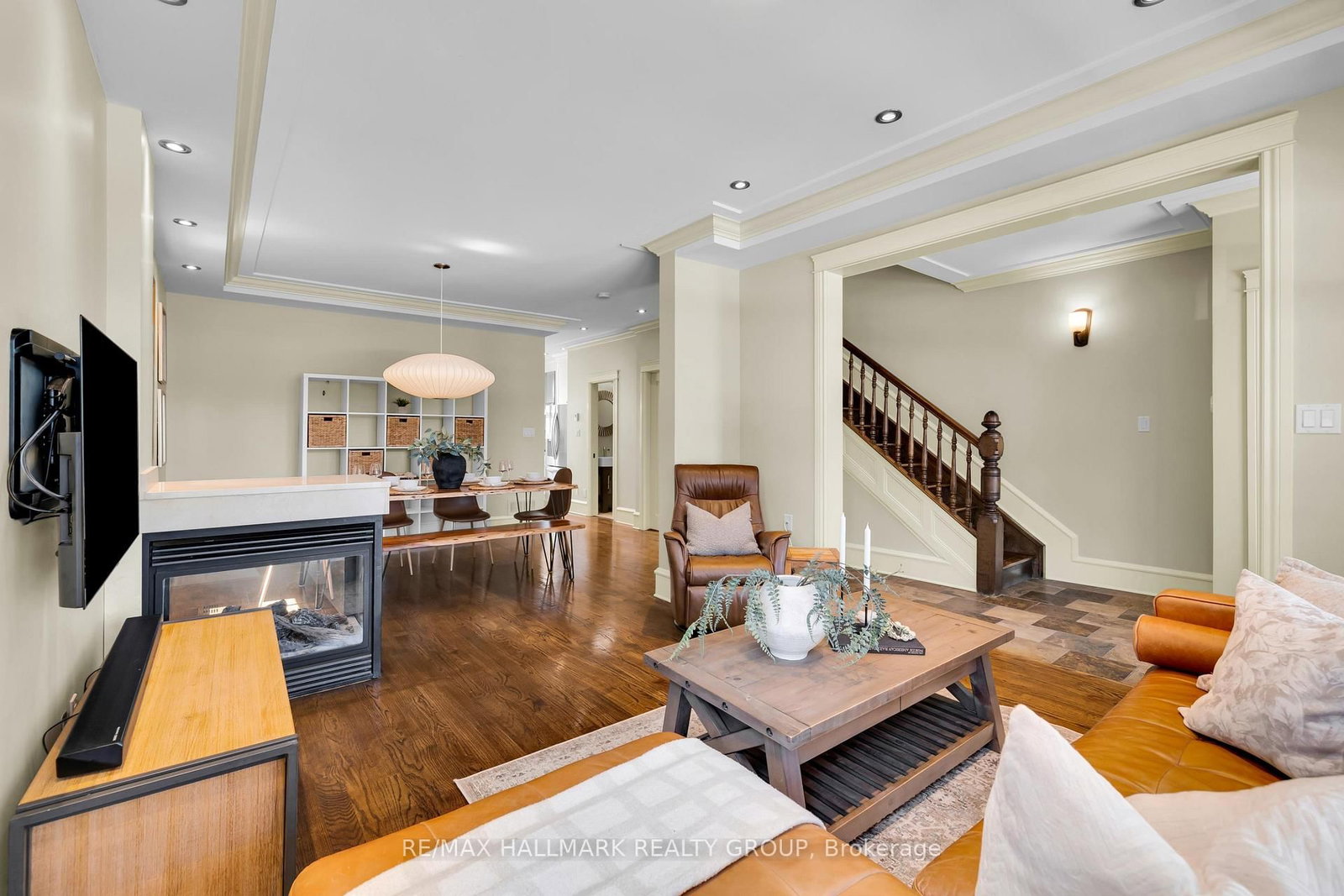 376 Winona Avenue • Ottawa, ON photo 6