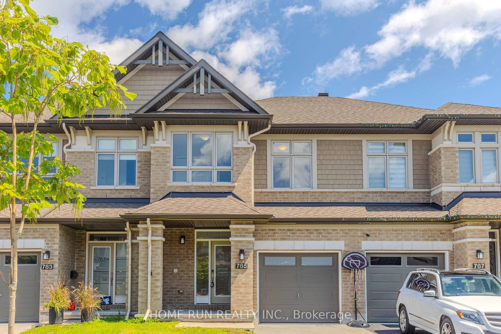 785 Cairn Crescent • Ottawa, ON photo 1