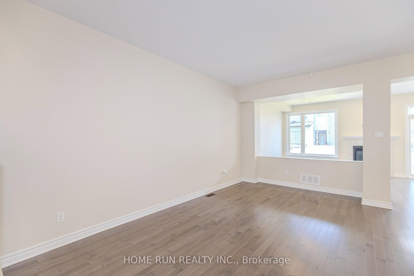 785 Cairn Crescent • Ottawa, ON photo 18