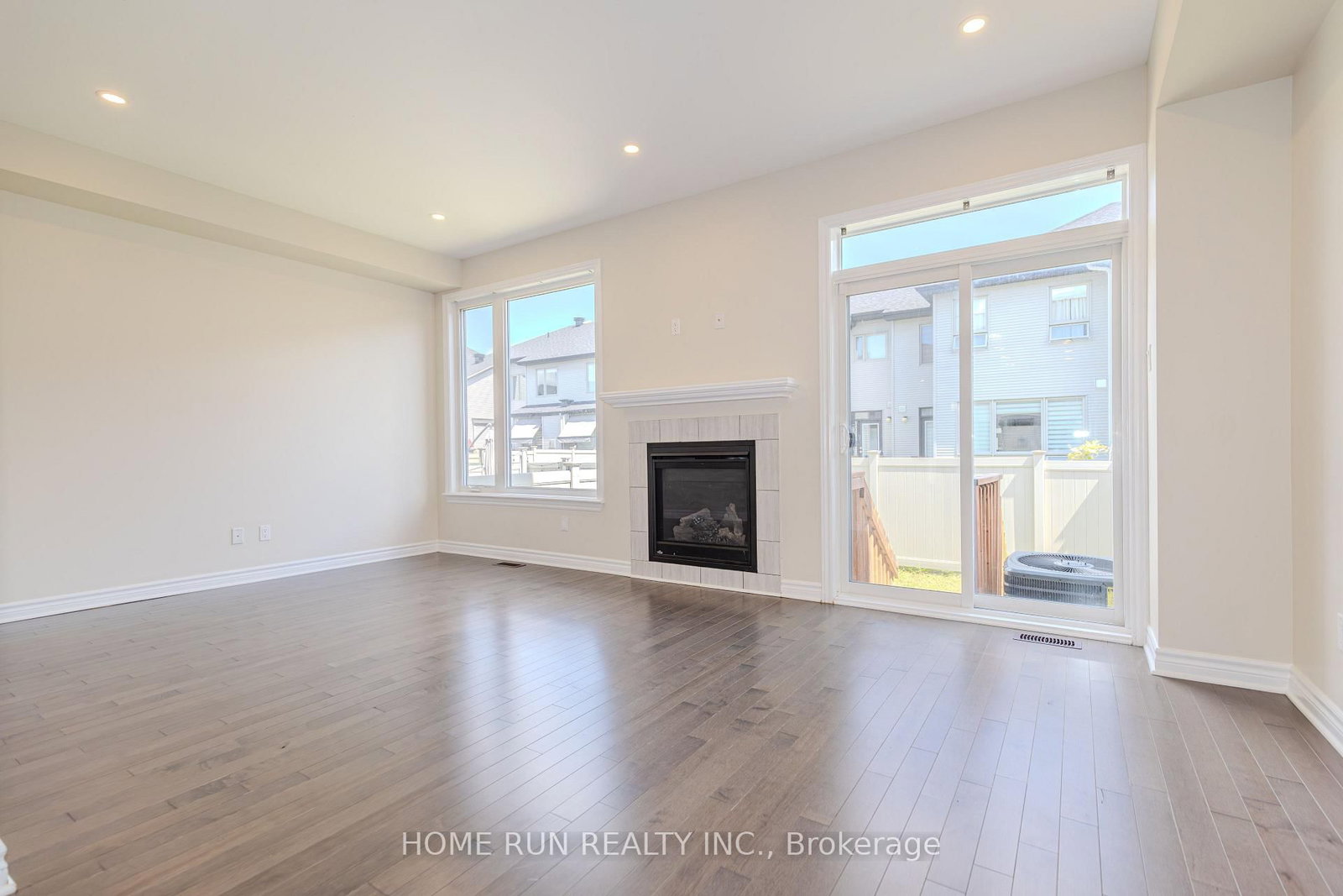 785 Cairn Crescent • Ottawa, ON photo 23