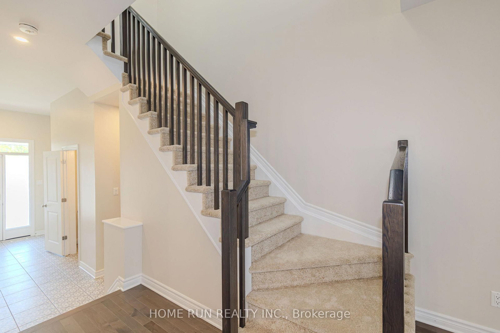 785 Cairn Crescent • Ottawa, ON photo 28