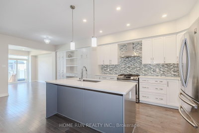 785 Cairn Crescent • Ottawa, ON photo 8