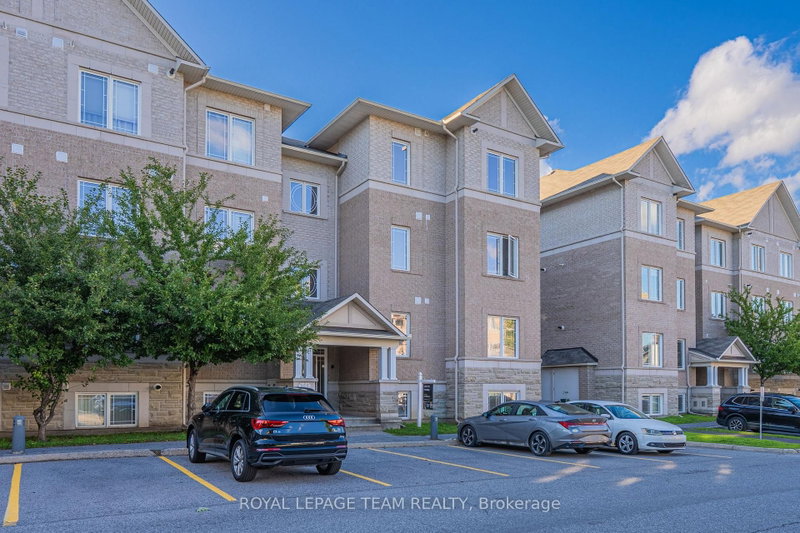 2 - 369 Paseo Private
