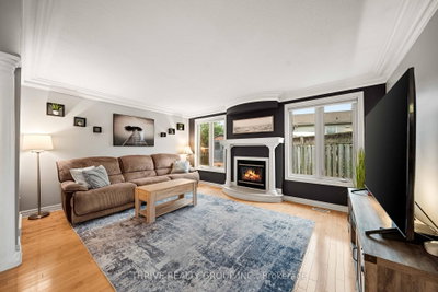 102 LOGGERS Grove • London East, ON photo 9