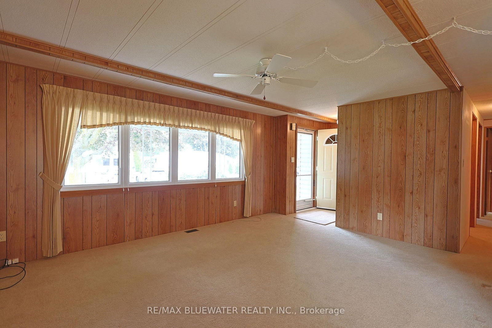 254 Highland Springs • South Huron, ON photo 10