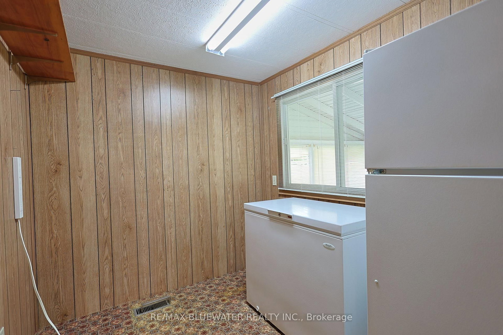 254 Highland Springs • South Huron, ON photo 22