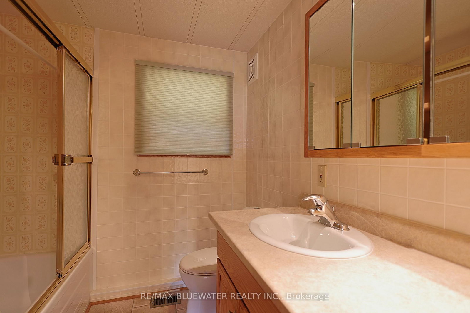 254 Highland Springs • South Huron, ON photo 27