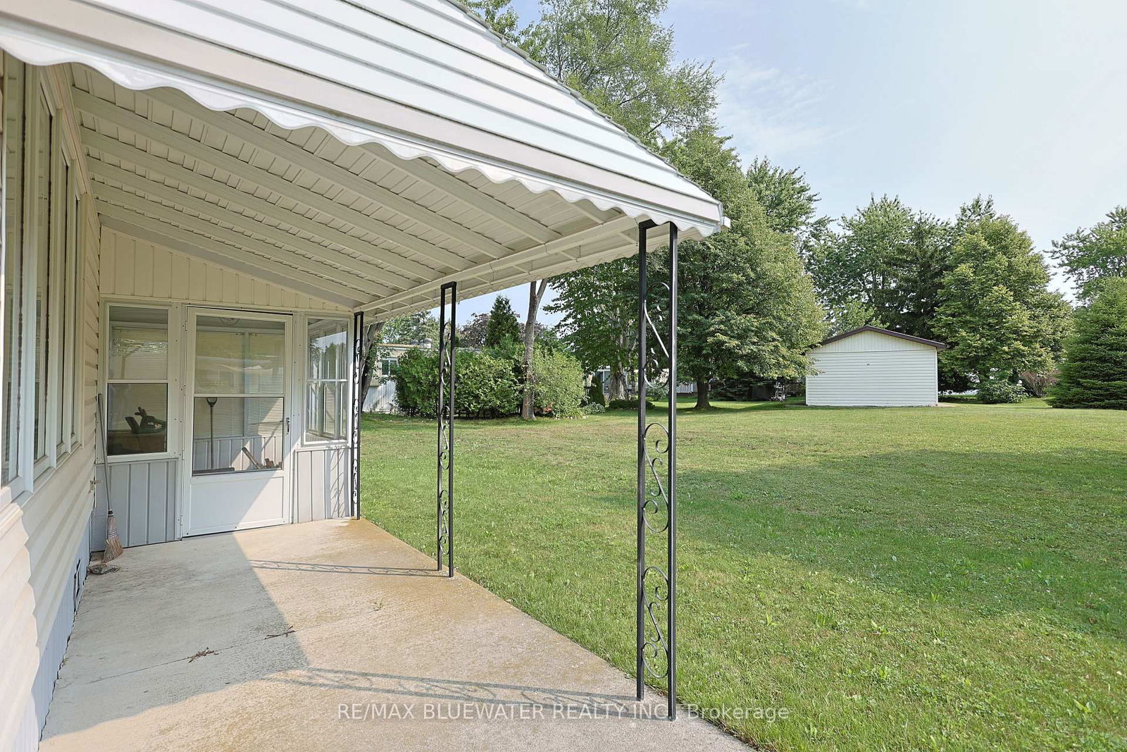 254 Highland Springs • South Huron, ON photo 30