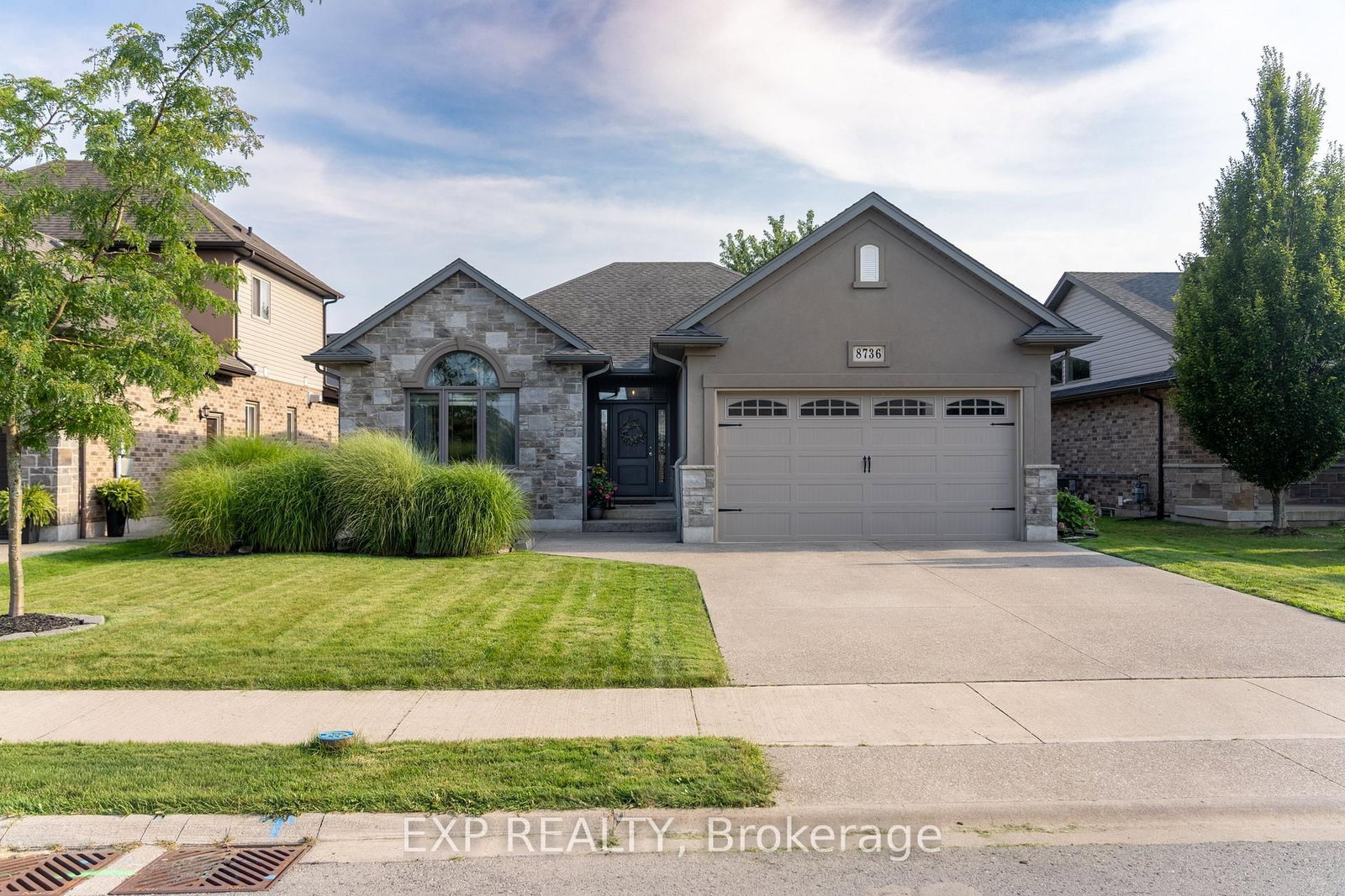 8736 Angie Drive • Niagara Falls, ON photo 1