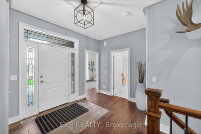 8736 Angie Drive • Niagara Falls, ON photo 5