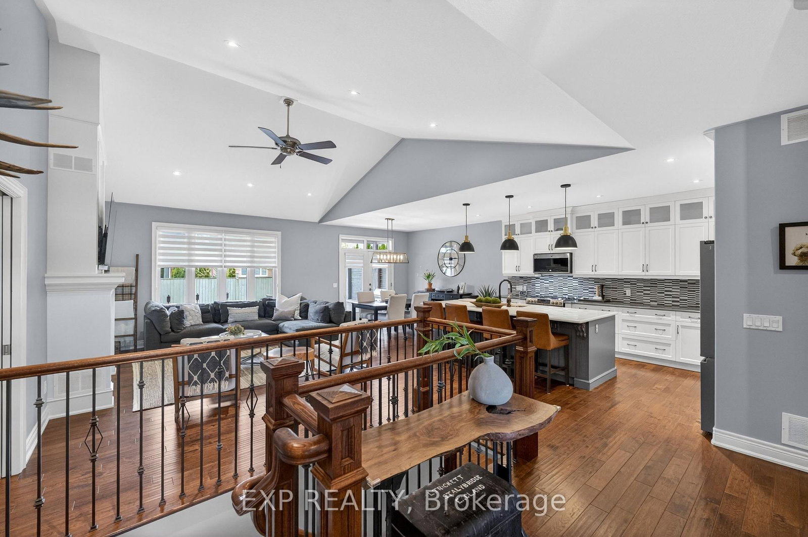 8736 Angie Drive • Niagara Falls, ON photo 8