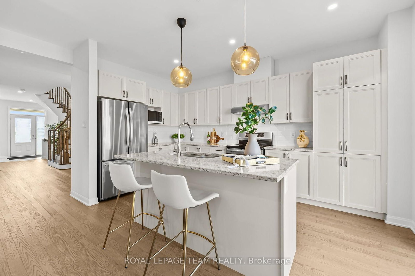 70 Ralph Erfle Way • Ottawa, ON photo 10