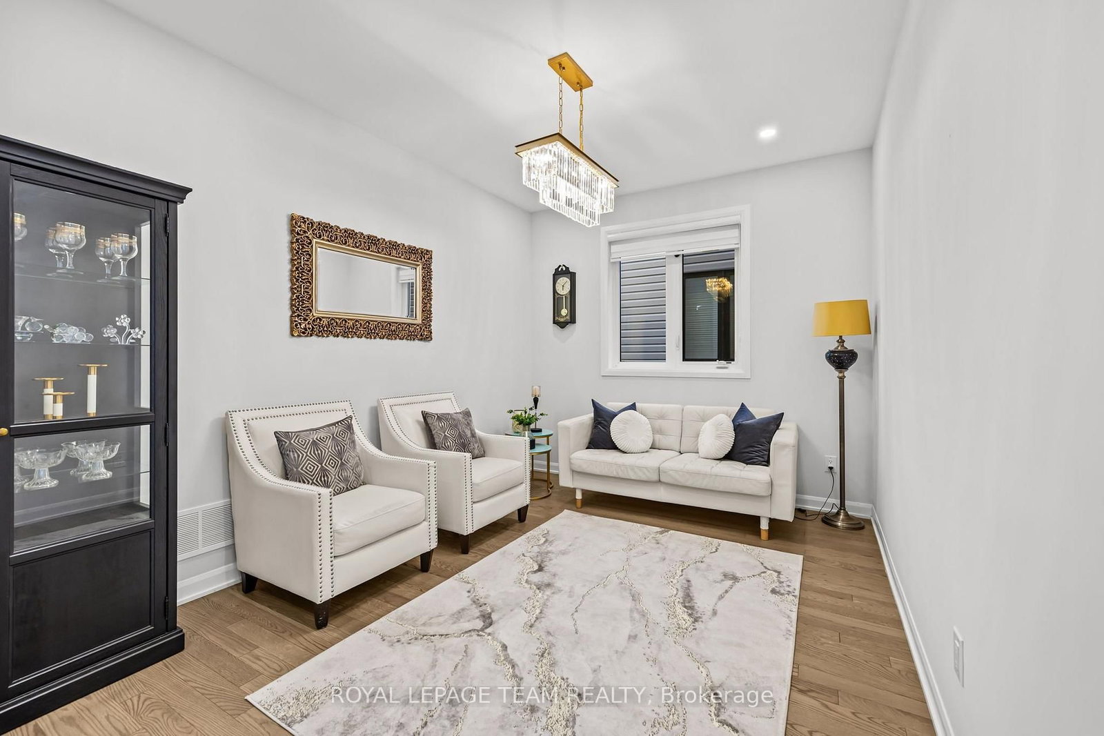 70 Ralph Erfle Way • Ottawa, ON photo 13